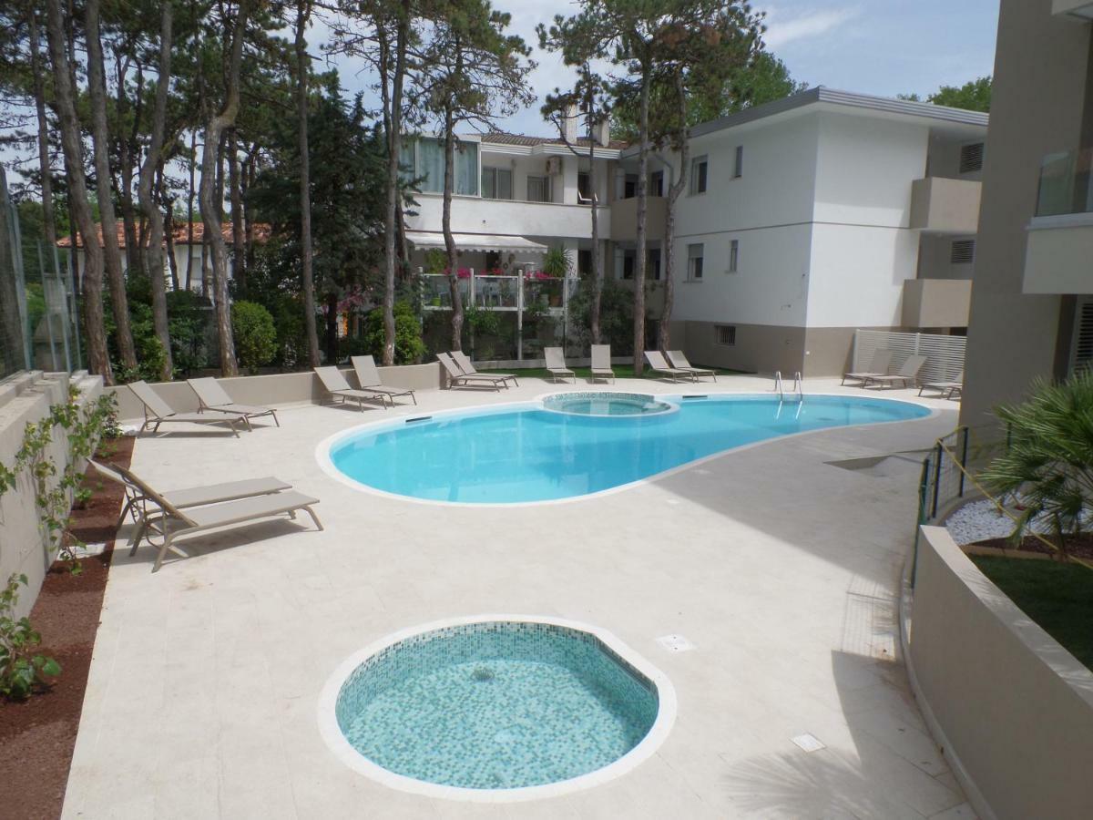 Residence Melograno Bibione Exterior photo
